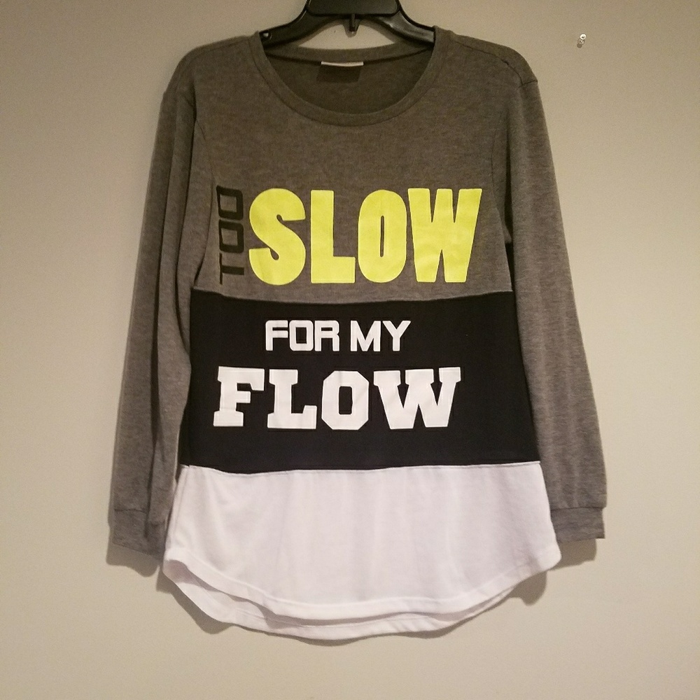 Simple cute shirt size M